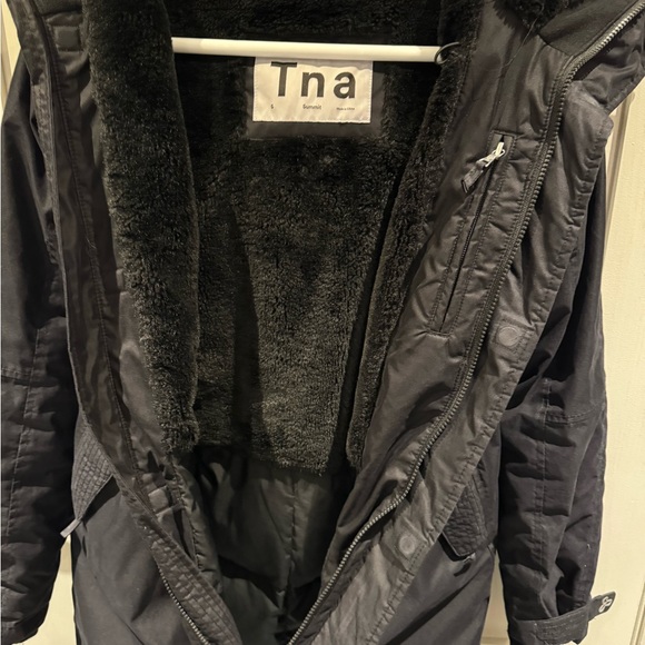 TNA Summit Parka - Picture 8 of 9